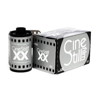 CineStill BWxx Double-X 250 ISO 135