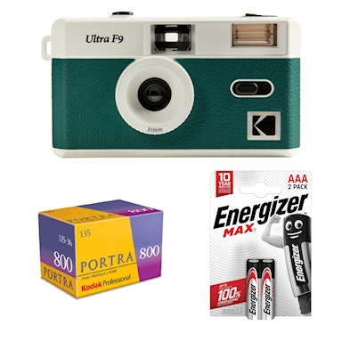 Kodak Ultra F9 Reusable Camera DARK NIGHT GREEN + Portra 800 + 2st AAA batterier