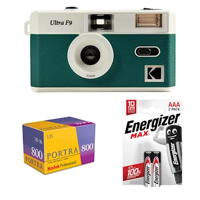 Kodak Ultra F9 Reusable Camera DARK NIGHT GREEN + Portra 800 + 2st AAA batterier