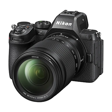 Nikon Z5 II + Nikkor Z 24-200mm f/4-6,3