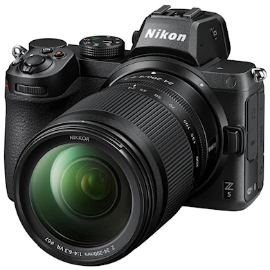 Nikon Z5 + Z 24-200mm f/4-6,3 VR
